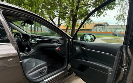 Toyota Camry, 2018 год, 2 230 000 рублей, 19 фотография