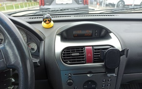 Opel Corsa C рестайлинг, 2000 год, 270 000 рублей, 16 фотография