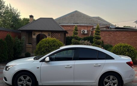 Chevrolet Cruze II, 2011 год, 730 000 рублей, 3 фотография