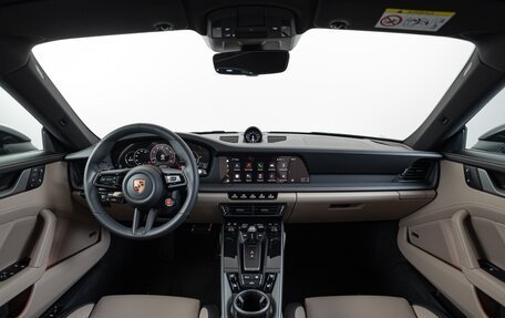 Porsche 911, 2025 год, 20 590 000 рублей, 23 фотография