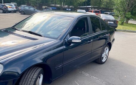 Mercedes-Benz C-Класс, 2004 год, 650 000 рублей, 6 фотография