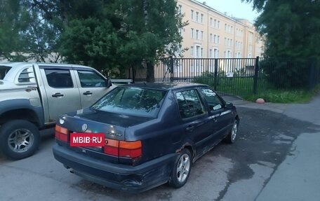 Volkswagen Vento, 1994 год, 25 000 рублей, 3 фотография