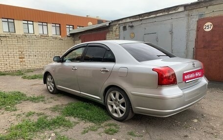 Toyota Avensis III рестайлинг, 2004 год, 540 000 рублей, 4 фотография