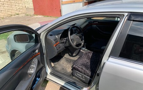 Toyota Avensis III рестайлинг, 2004 год, 540 000 рублей, 11 фотография