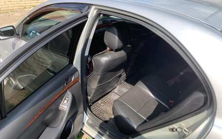 Toyota Avensis III рестайлинг, 2004 год, 540 000 рублей, 12 фотография