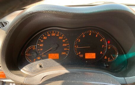 Toyota Avensis III рестайлинг, 2004 год, 540 000 рублей, 16 фотография