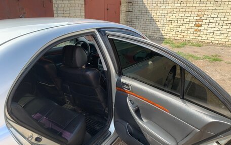 Toyota Avensis III рестайлинг, 2004 год, 540 000 рублей, 14 фотография