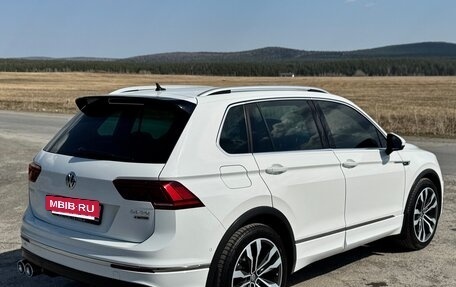 Volkswagen Tiguan II, 2018 год, 2 890 000 рублей, 9 фотография