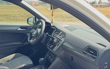 Volkswagen Tiguan II, 2018 год, 2 890 000 рублей, 25 фотография