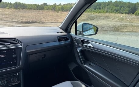 Volkswagen Tiguan II, 2018 год, 2 890 000 рублей, 32 фотография
