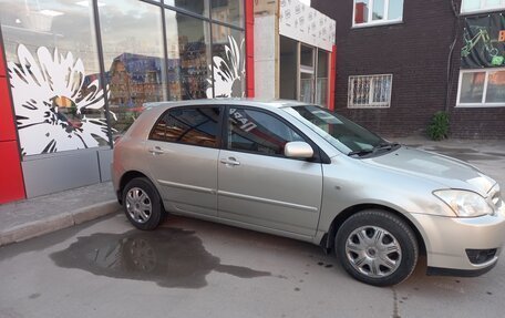 Toyota Corolla, 2004 год, 620 000 рублей, 2 фотография