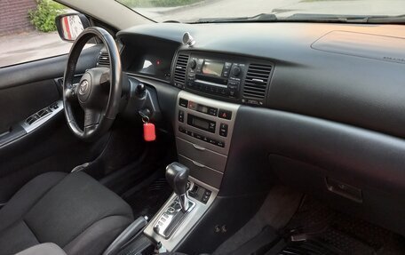 Toyota Corolla, 2004 год, 620 000 рублей, 9 фотография