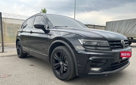 Volkswagen Tiguan II, 2019 год, 3 200 000 рублей, 2 фотография