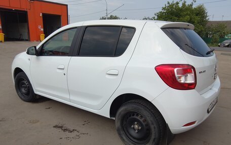 Renault Sandero II рестайлинг, 2014 год, 1 000 000 рублей, 3 фотография