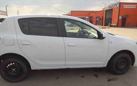 Renault Sandero II рестайлинг, 2014 год, 1 000 000 рублей, 7 фотография