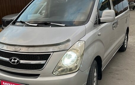 Hyundai Grand Starex Grand Starex I рестайлинг 2, 2008 год, 1 200 000 рублей, 1 фотография