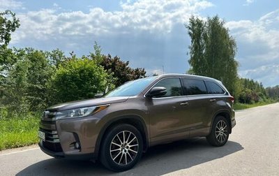Toyota Highlander III, 2019 год, 4 300 000 рублей, 1 фотография