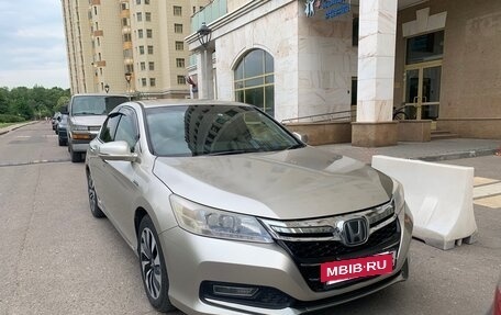 Honda Accord IX рестайлинг, 2013 год, 1 800 000 рублей, 4 фотография