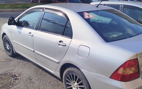 Toyota Corolla, 2004 год, 500 000 рублей, 4 фотография