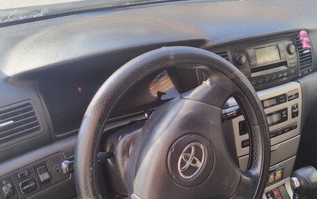 Toyota Corolla, 2004 год, 500 000 рублей, 3 фотография