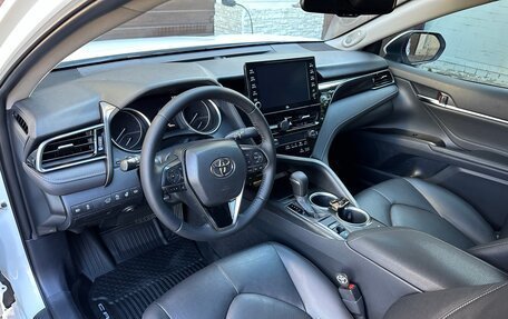 Toyota Camry, 2022 год, 3 600 000 рублей, 28 фотография