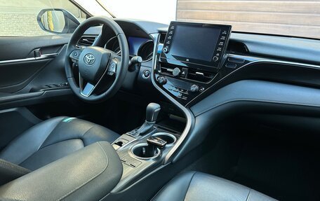 Toyota Camry, 2022 год, 3 600 000 рублей, 27 фотография