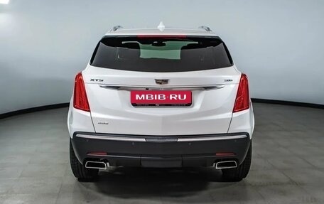 Cadillac XT5 I рестайлинг, 2018 год, 2 600 000 рублей, 6 фотография