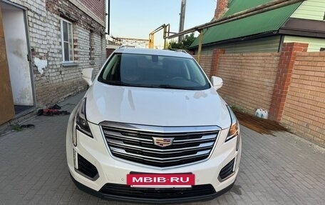 Cadillac XT5 I рестайлинг, 2018 год, 2 600 000 рублей, 3 фотография