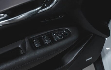 Cadillac XT5 I рестайлинг, 2018 год, 2 600 000 рублей, 19 фотография
