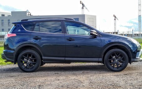 Toyota RAV4, 2019 год, 2 480 000 рублей, 4 фотография