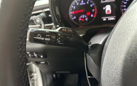 KIA K5, 2021 год, 2 300 000 рублей, 18 фотография