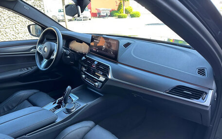 BMW 5 серия, 2023 год, 7 400 000 рублей, 10 фотография