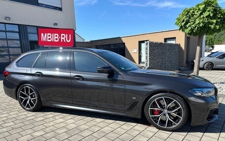 BMW 5 серия, 2023 год, 7 400 000 рублей, 4 фотография