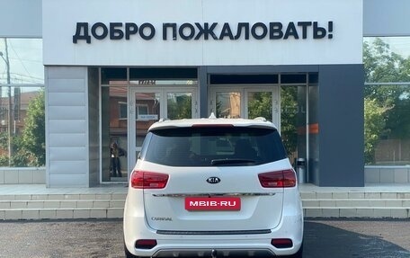 KIA Carnival III, 2020 год, 3 155 000 рублей, 6 фотография