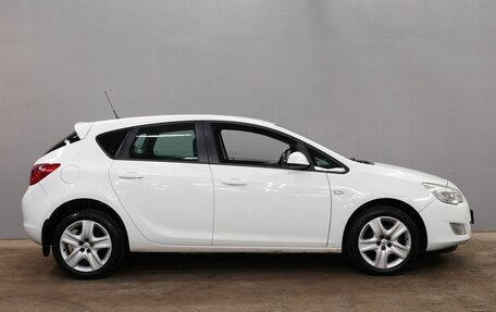 Opel Astra J, 2011 год, 630 000 рублей, 8 фотография