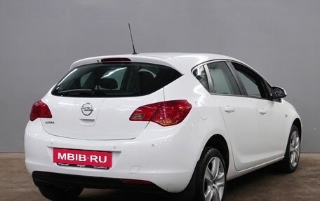 Opel Astra J, 2011 год, 630 000 рублей, 5 фотография