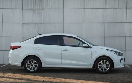 KIA Rio IV, 2019 год, 1 590 000 рублей, 5 фотография