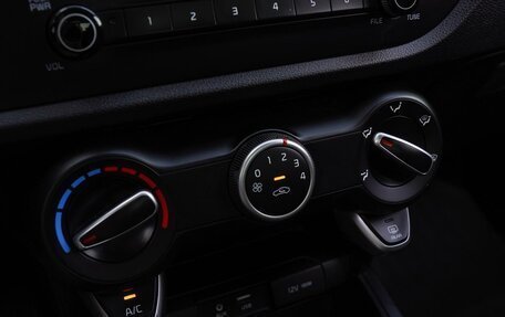 KIA Rio IV, 2019 год, 1 590 000 рублей, 14 фотография