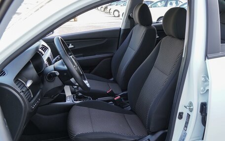 KIA Rio IV, 2019 год, 1 590 000 рублей, 10 фотография