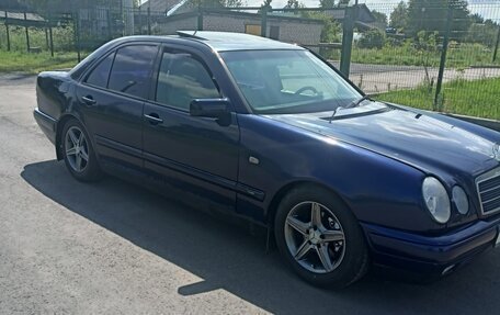 Mercedes-Benz E-Класс, 1997 год, 335 000 рублей, 4 фотография