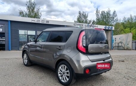 KIA Soul II рестайлинг, 2017 год, 1 525 000 рублей, 5 фотография