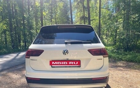 Volkswagen Tiguan II, 2019 год, 2 500 000 рублей, 15 фотография