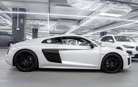 Audi R8, 2016 год, 14 990 000 рублей, 2 фотография