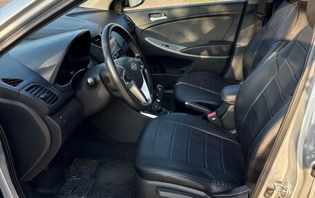 Hyundai Solaris II рестайлинг, 2013 год, 670 000 рублей, 27 фотография