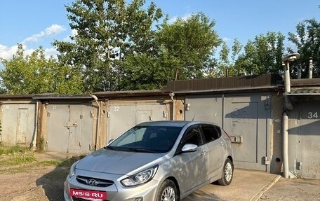 Hyundai Solaris II рестайлинг, 2013 год, 670 000 рублей, 25 фотография