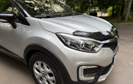 Renault Kaptur I рестайлинг, 2017 год, 1 075 000 рублей, 4 фотография