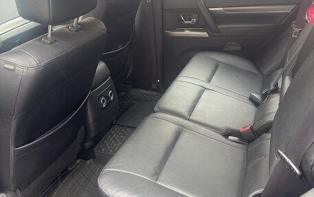 Mitsubishi Pajero IV, 2012 год, 2 590 000 рублей, 26 фотография