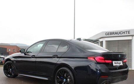 BMW 5 серия, 2023 год, 6 195 000 рублей, 2 фотография