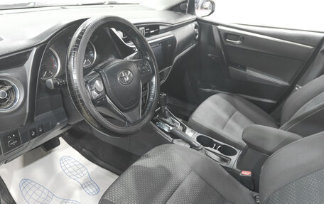 Toyota Corolla, 2018 год, 2 199 000 рублей, 8 фотография