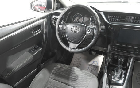 Toyota Corolla, 2018 год, 2 199 000 рублей, 10 фотография